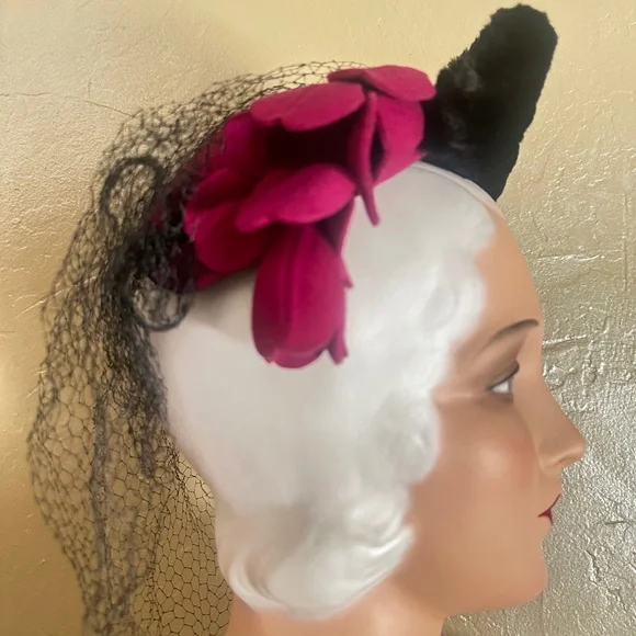 REGAL 1940's FUCHSIA FELT HAT - BLACK MUTTON TRIM AND FELT "ROSES" + FULL VEIL